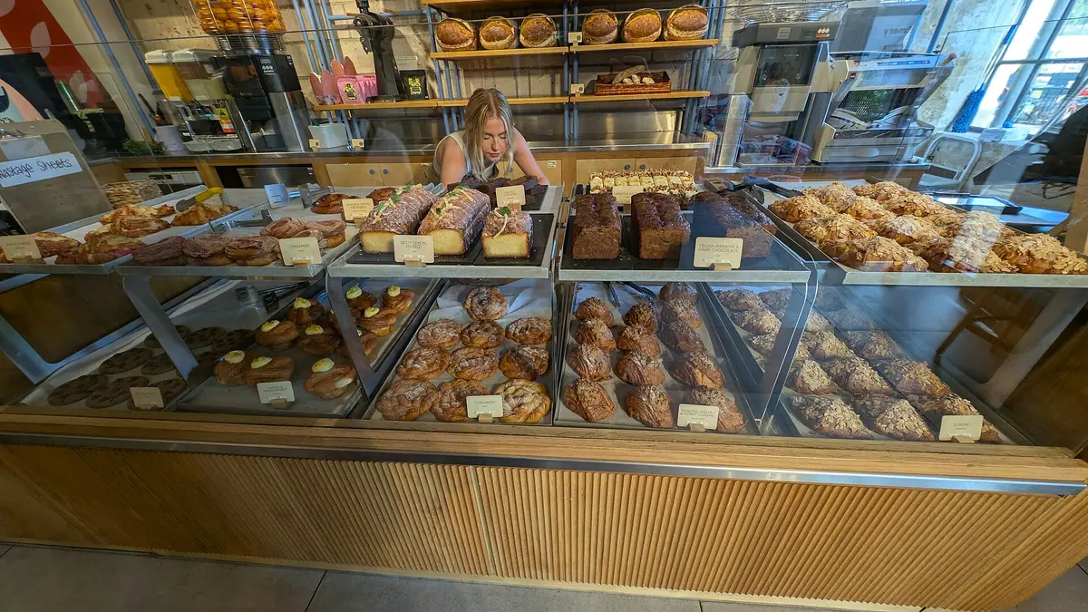 The Little Welsh Bakery – bakery in Llanidloes town centre